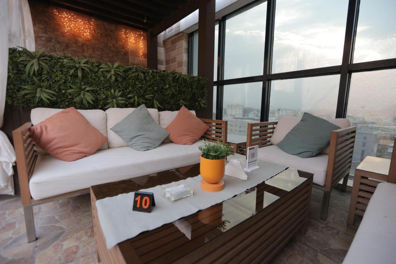 Broad Almkan Apart Hotel 타이프 외부 사진